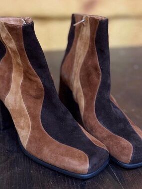 Authentic Jeffrey Campbell Lava Lamp boots in the sought-after Camel colorway
